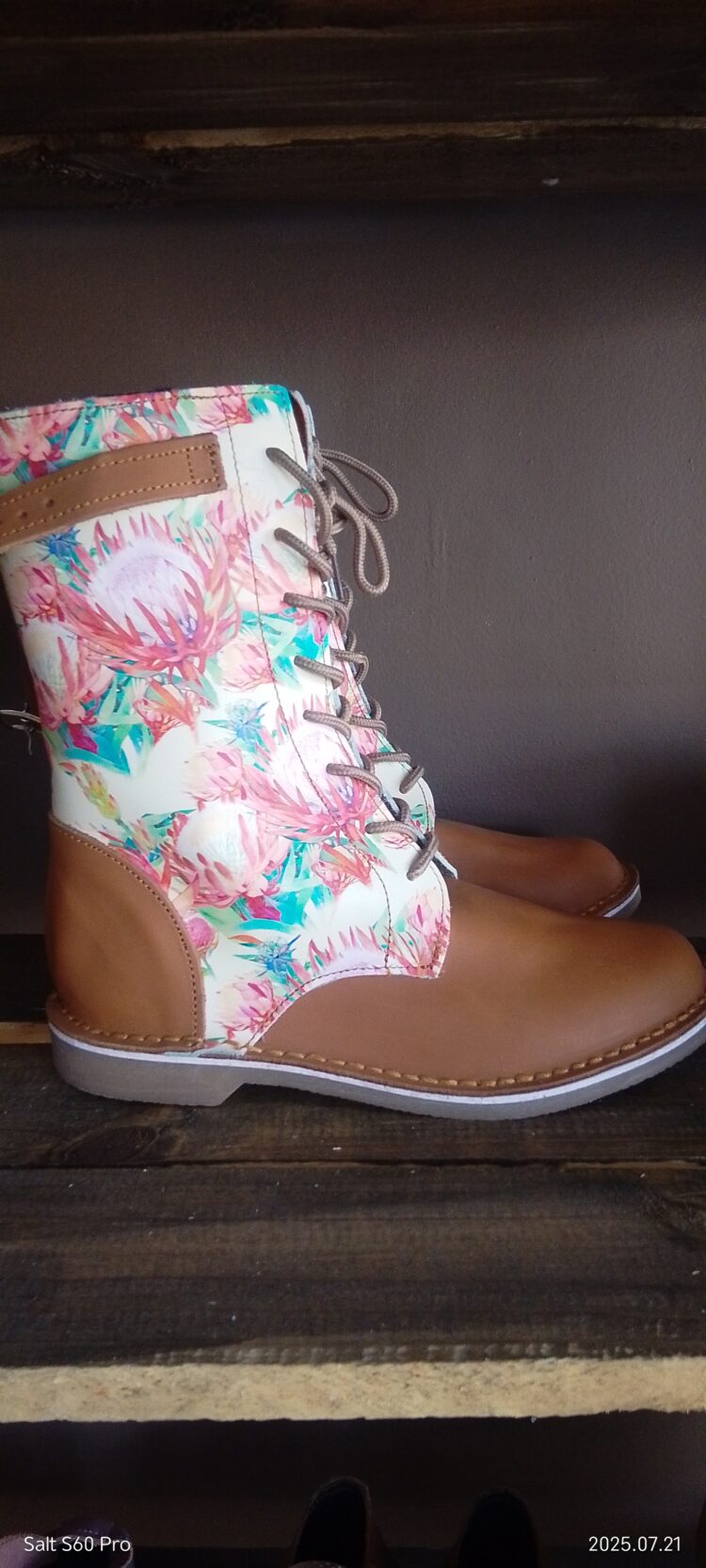 FLORAL BOOT